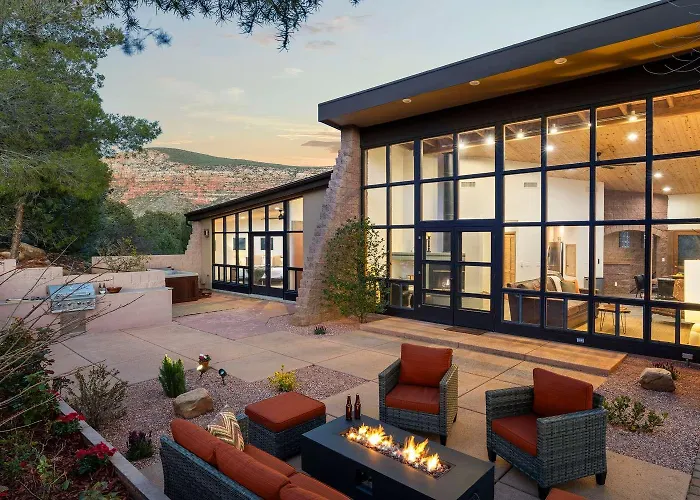 Casa Ventana - Epic Red Rock Views Firepits & Spa