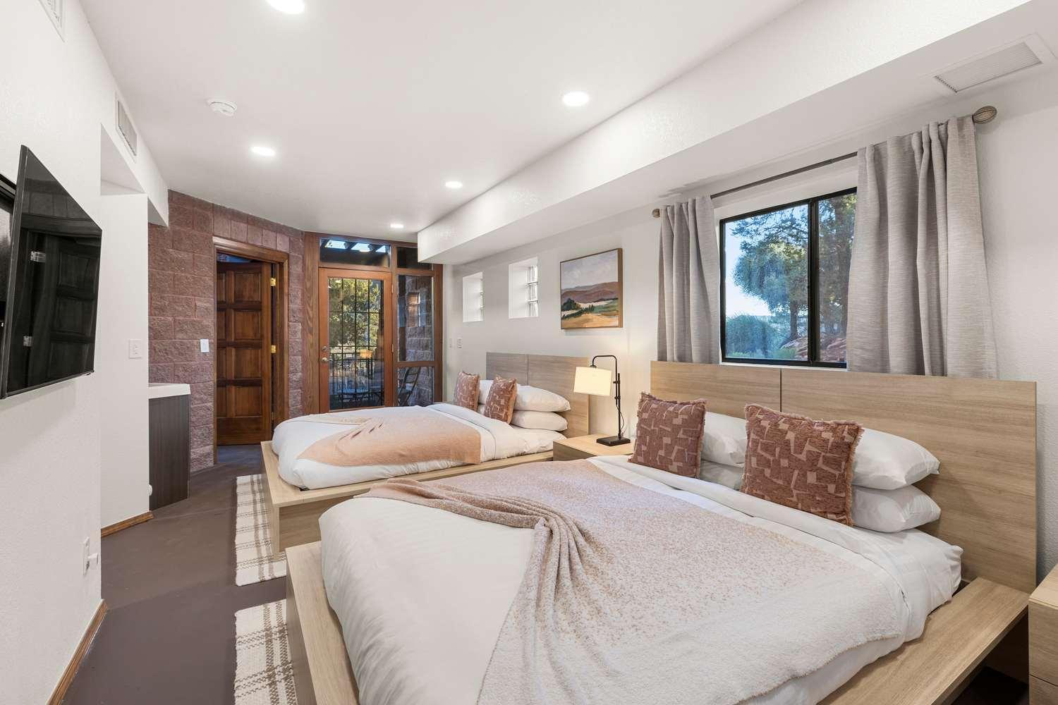 Casa Ventana - Epic Red Rock Views Firepits & Holiday home